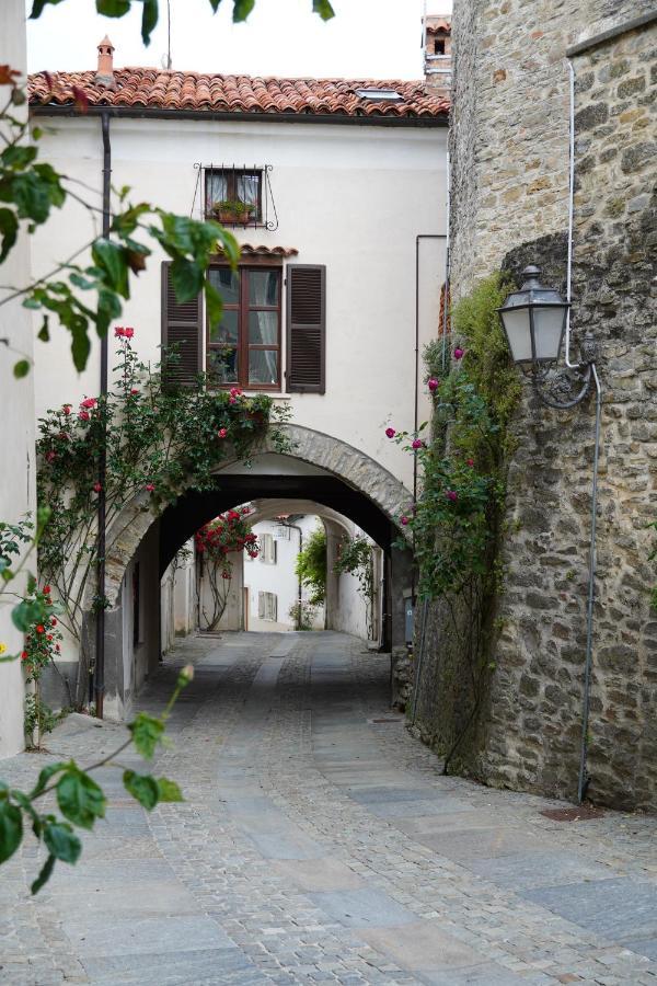 La Piazzetta Degli Artisti - Boutique B&B Bossolasco Eksteriør billede
